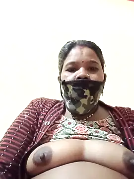 Snapshot of Kirti_sacsena chatting on February 2026 04:51:02 PM Kirti sacsena online show from February 2026 04:51:02 PM