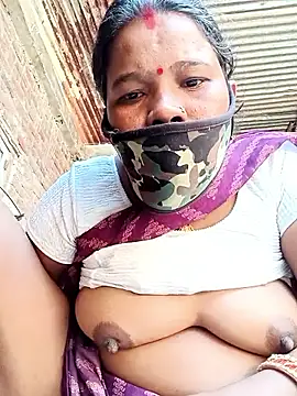 Snapshot of Kirti_sacsena chatting on February 2026 08:37:02 AM Kirti sacsena online show from February 2026 08:37:02 AM