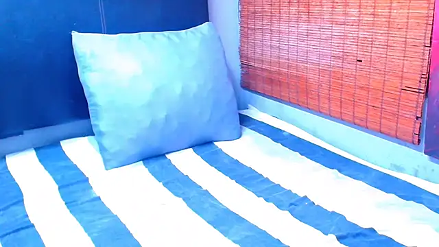 BubblyIvyxxx online show from April 2026 07:14:01 PM