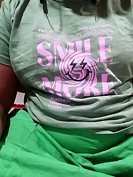 Snapshot of tamilkayal431 chatting on March 2026 06:03:01 PM tamilkayal431 online show from March 2026 06:03:01 PM