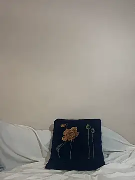 Snapshot of kentrella04 chatting on February 2026 08:07:02 PM kentrella04 online show from February 2026 08:07:02 PM