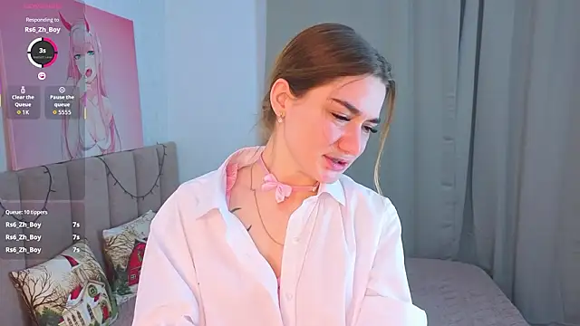 Snapshot of CharaVaz chatting on February 2026 11:11:01 AM CharaVaz online show from February 2026 11:11:01 AM