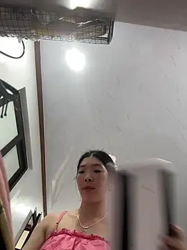 cuty lusy online show from April 2026 02:23:02 AM