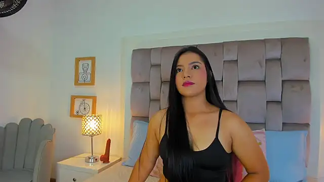 zharia lux 25 online show from February 2026 11:28:02 AM