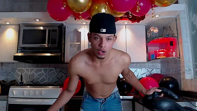 Snapshot of Gael_zambrano chatting on February 2026 06:13:01 PM Gael zambrano online show from February 2026 06:13:01 PM