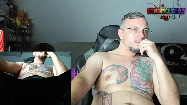 Snapshot of CtrlAltSexy chatting on February 2026 11:51:01 AM CtrlAltSexy online show from February 2026 11:51:01 AM