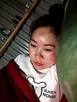 Snapshot of Yiyoongg chatting on February 2026 02:36:01 PM Yiyoongg online show from February 2026 02:36:01 PM