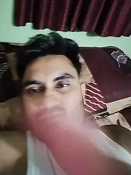 Snapshot of loyalboy_0052 chatting on July 2026 11:31:01 PM loyalboy 0052 online show from July 2026 11:31:01 PM