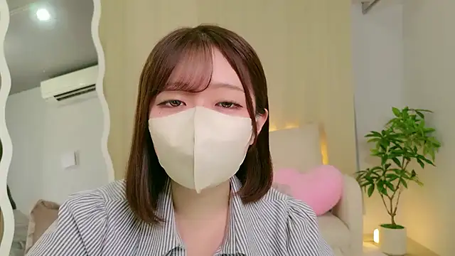 Saki chanF online show from August 2026 09:00:01 AM