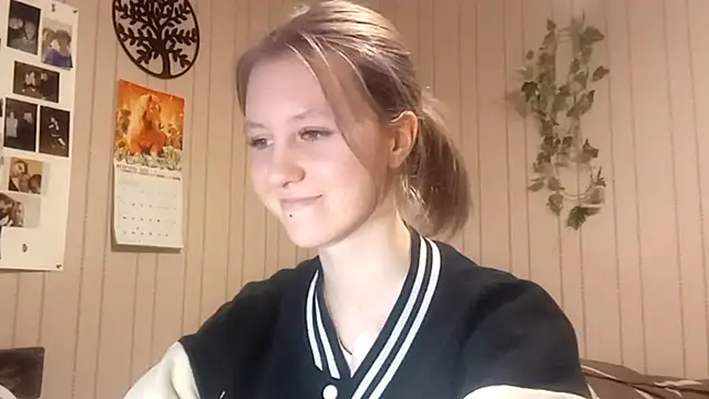 RunawayBr1de online show from March 2026 03:19:02 PM