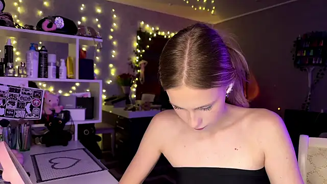 Snapshot of amily_sunray chatting on March 2026 03:05:01 PM amily sunray online show from March 2026 03:05:01 PM