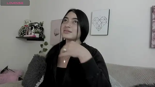 Alexaalove 1 online show from February 2026 07:43:01 PM