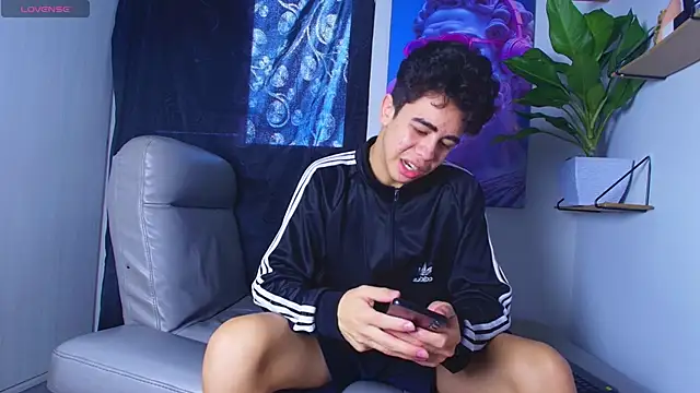 Snapshot of Gael_moon_ chatting on February 2026 08:19:02 PM Gael moon online show from February 2026 08:19:02 PM