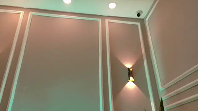 SuzyFox  online show from March 2026 08:04:02 PM