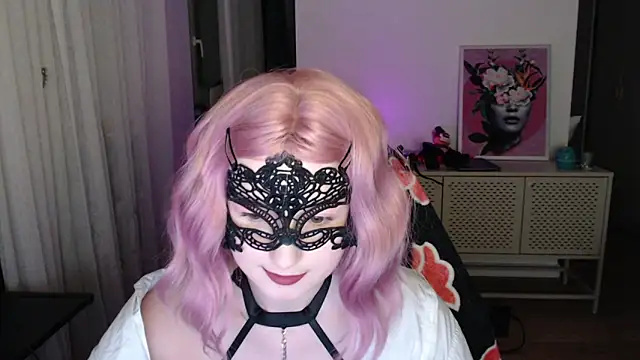 LunaXcherry online show from February 2026 07:12:02 PM