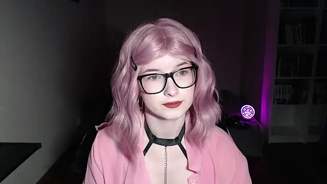 LunaXcherry online show from March 2026 05:41:01 PM