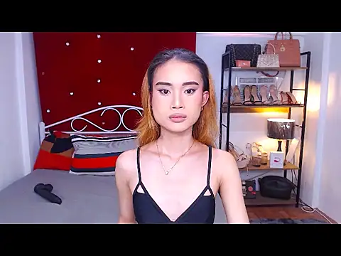 Snapshot of JuicyCockThea chatting on February 2026 08:35:02 AM JuicyCockThea online show from February 2026 08:35:02 AM