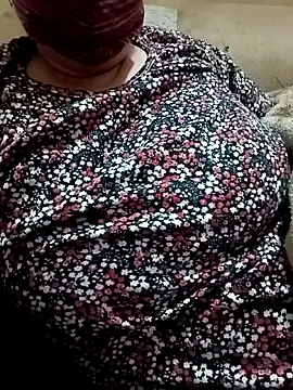 Snapshot of Simran_008 chatting on March 2026 01:36:02 AM Simran 008 online show from March 2026 01:36:02 AM