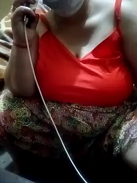 Snapshot of Simran_008 chatting on March 2026 04:39:02 PM Simran 008 online show from March 2026 04:39:02 PM