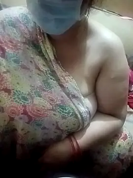 Snapshot of Simran_008 chatting on March 2026 10:33:01 PM Simran 008 online show from March 2026 10:33:01 PM