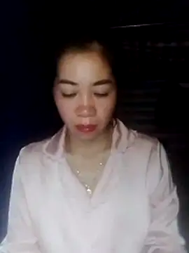 Snapshot of -Lundy- chatting on February 2026 11:23:02 PM -Lundy- online show from February 2026 11:23:02 PM