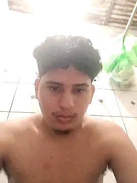 Snapshot of Rodri1k chatting on February 2026 07:40:01 PM Rodri1k online show from February 2026 07:40:01 PM