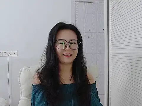 yunchui0101 online show from February 2026 06:51:01 AM