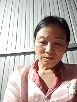 Kiss love2 online show from May 2026 05:02:02 AM