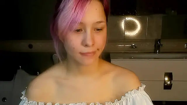 EmilyTrase online show from April 2026 04:46:01 AM