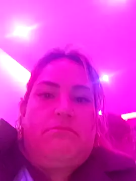 Snapshot of Julia2027 chatting on February 2026 02:20:02 AM Julia2027 online show from February 2026 02:20:02 AM