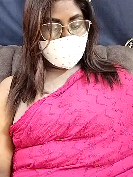 Snapshot of Revanthika-27 chatting on February 2026 05:28:02 PM Revanthika-27 online show from February 2026 05:28:02 PM