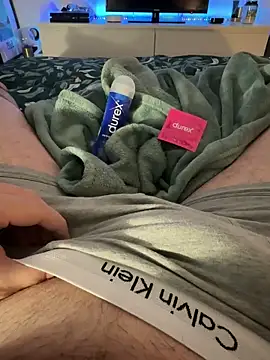 Thomascrtz online show from April 2026 09:21:02 PM