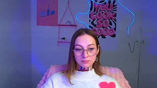 Esmi Winter online show from February 2026 06:24:01 AM