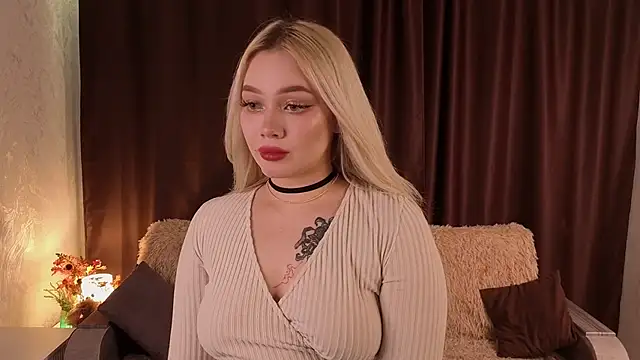 Snapshot of lucyirl chatting on March 2026 05:07:01 PM lucyirl online show from March 2026 05:07:01 PM