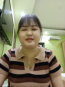 Snapshot of Kee-kimlee chatting on July 2026 05:51:02 PM Kee-kimlee online show from July 2026 05:51:02 PM
