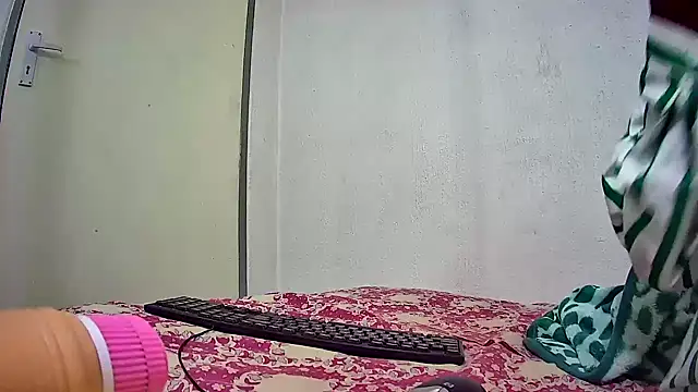 Snapshot of BlackBeauty2002 chatting on April 2026 10:03:01 PM BlackBeauty2002 online show from April 2026 10:03:01 PM