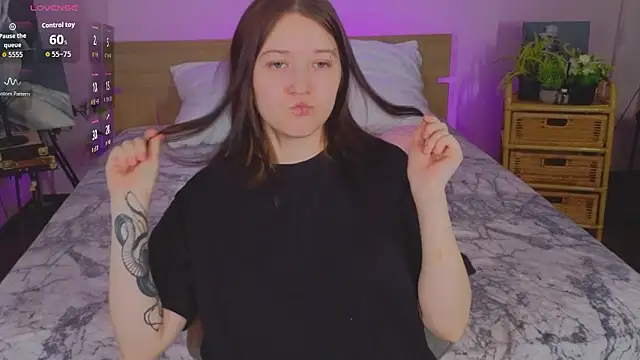 MmollyMay online show from February 2026 10:00:01 AM