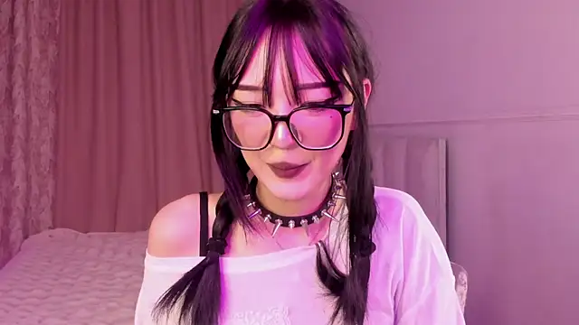 Snapshot of ariyastar chatting on April 2026 02:40:01 PM ariyastar online show from April 2026 02:40:01 PM