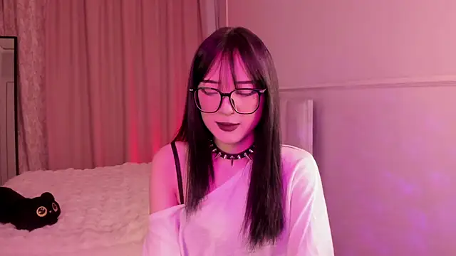 Snapshot of ariyastar chatting on April 2026 02:22:02 PM ariyastar online show from April 2026 02:22:02 PM