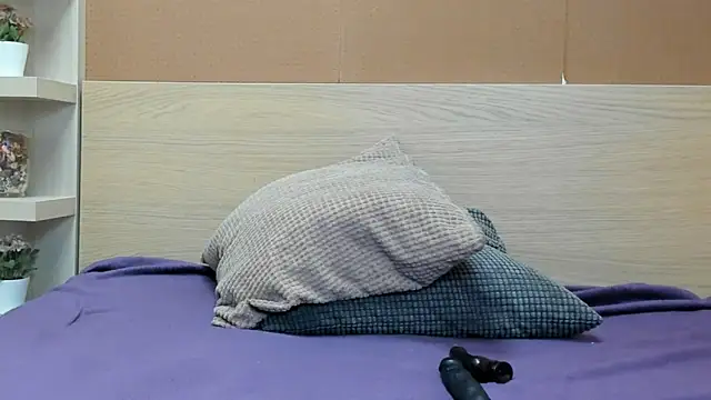 PinkyTwerkyX online show from November 2025 01:18:02 PM