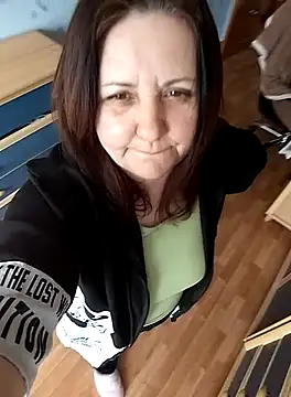 LockyCharm111 online show from February 2026 10:05:01 AM