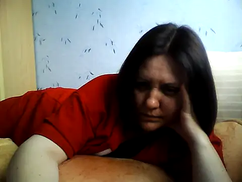 LockyCharm111 online show from April 2026 02:32:01 PM