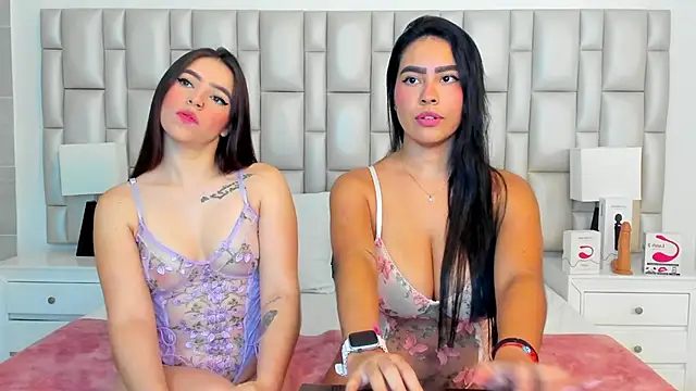 paola katy dicks online show from March 2025 07:53:02 PM