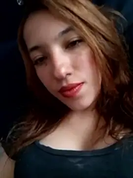 sasha gracee  online show from April 2026 02:00:01 PM