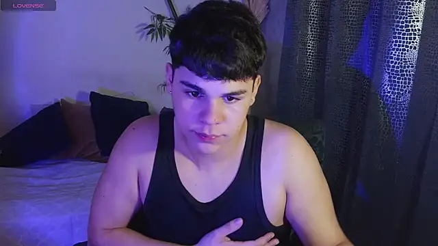 eithan jonnes online show from February 2026 08:43:01 PM