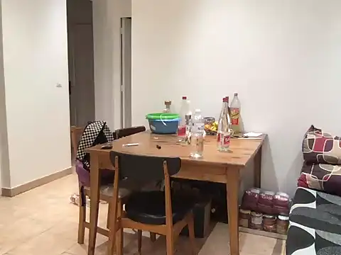 Snapshot of Zerllie chatting on April 2026 09:04:01 PM Zerllie online show from April 2026 09:04:01 PM