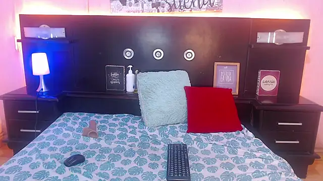 ShannySweett online show from April 2026 11:10:01 PM