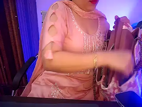 Snapshot of _chitranshi chatting on February 2026 05:19:02 AM chitranshi online show from February 2026 05:19:02 AM