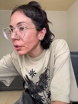 JeanneDuval8888 online show from June 2026 11:44:01 PM