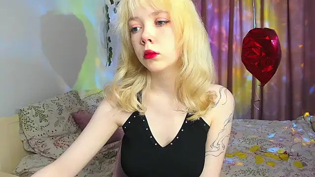 Rochelle kitty online show from March 2026 02:12:02 PM